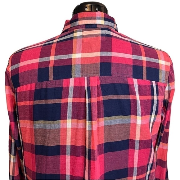 Old Navy Lightweight Cotton Spring/Summer Plaid Long Sleeve Button Up - Picture 7 of 10